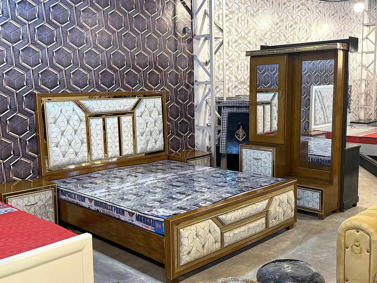 Imperial King Bed · bed 1