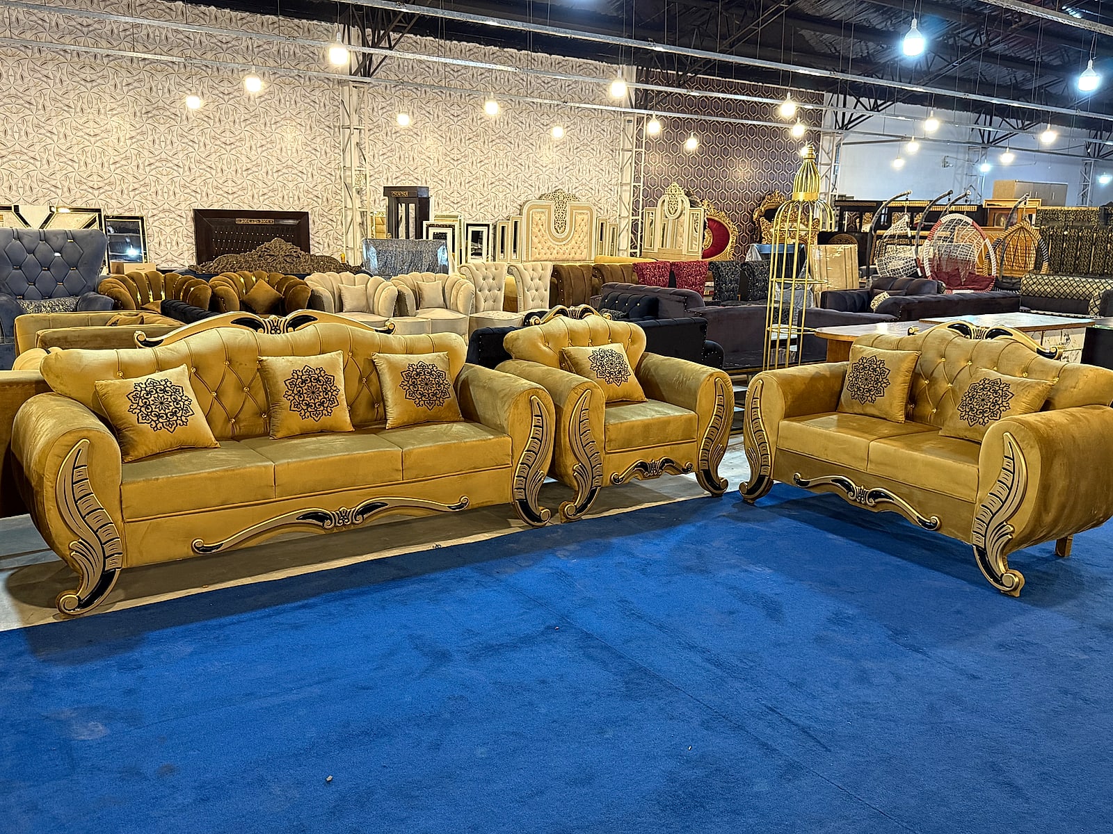 Signature Lounge Sofa · sofa