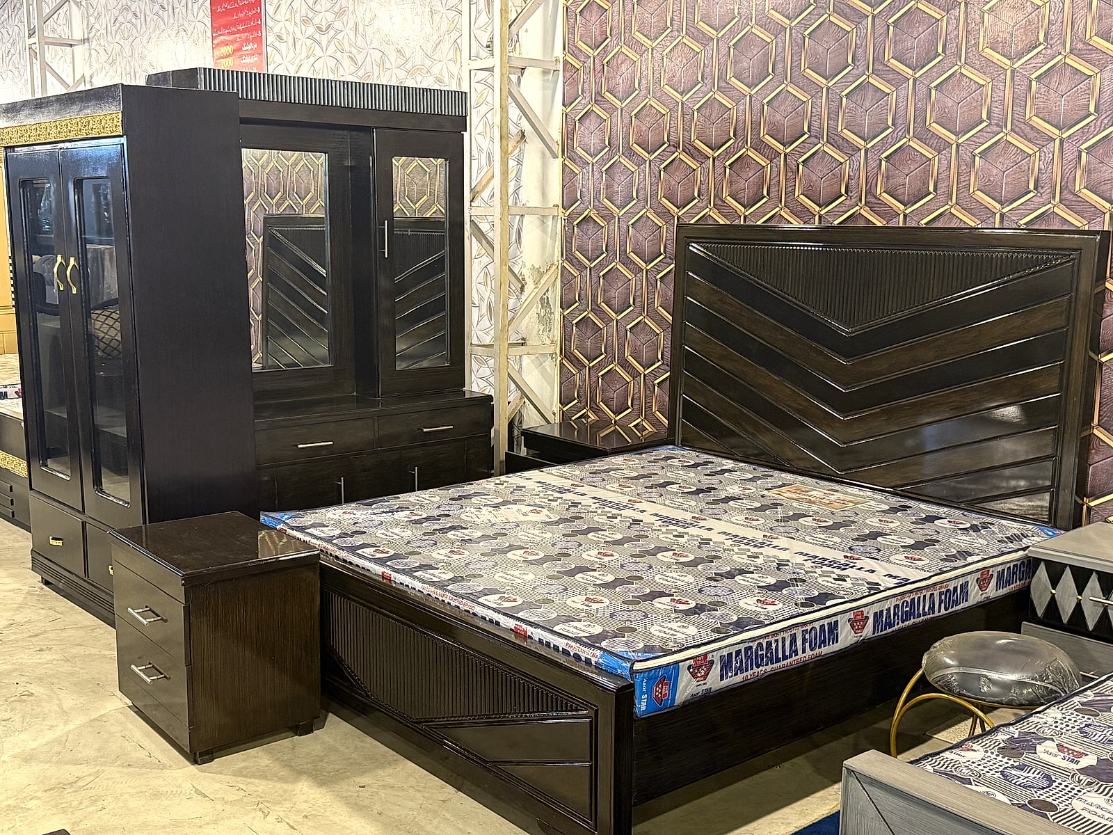 Signature Luxury Bed · bed 1